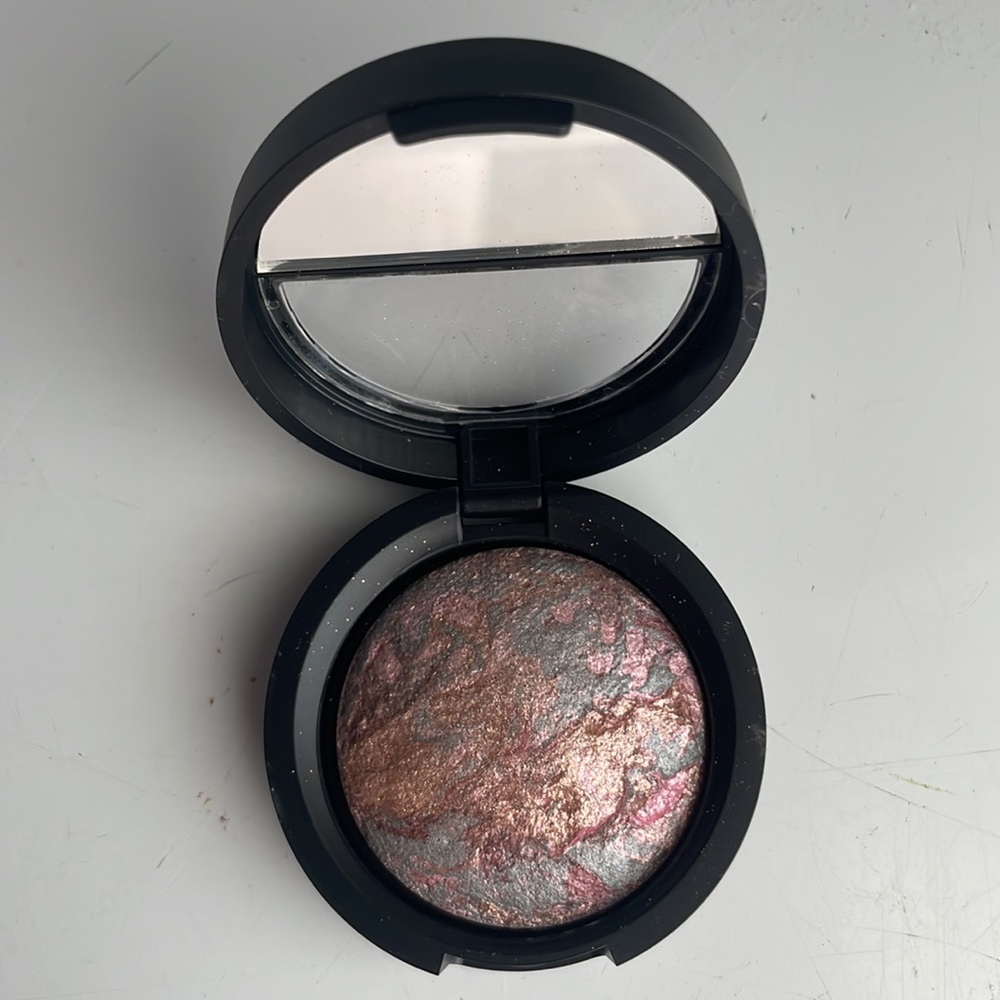 Laura Geller makeup baked marble full size eyeshadow toasty pink brand new - Picture 3 of 4